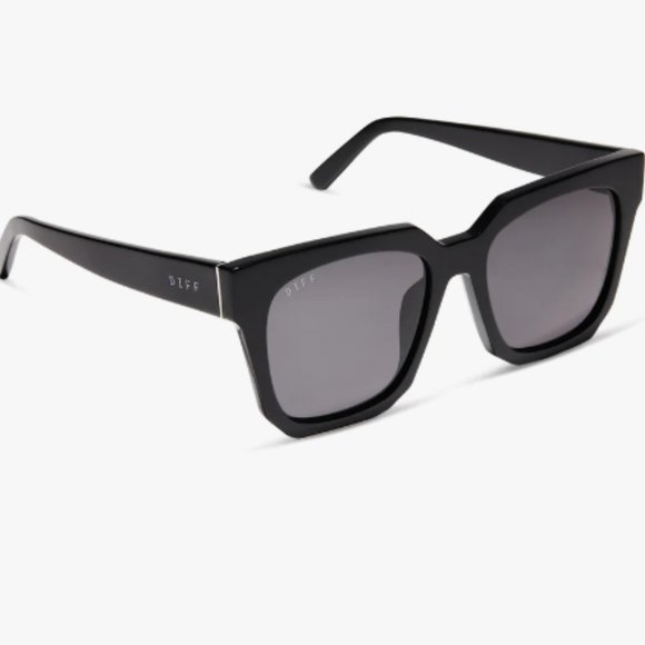 Ariana II Sunglasses in Black/Grey - Picture 3 of 6